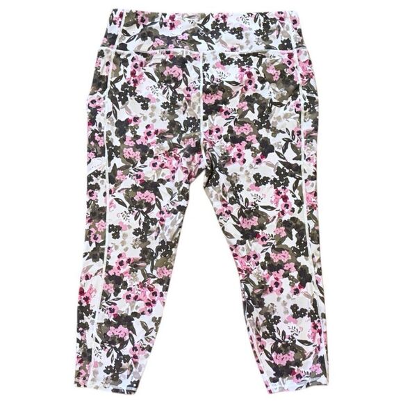 Torrid Ditsy Floral Performance Core Crop Active Legging Size 3 3XL - Picture 8 of 12